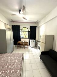 Sims Avenue (D14), Apartment #581430011